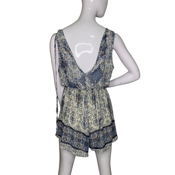 Final Touch Romper Sleeveless Sheer Full Lining Tie on Back Size M - Picture 6 of 9